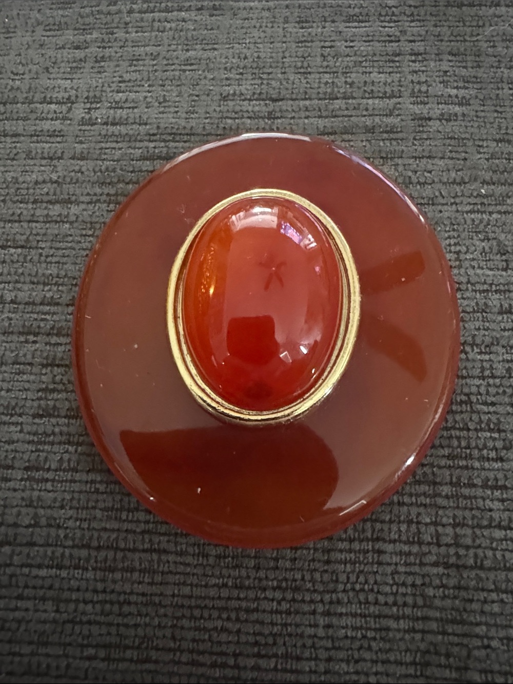 Vintage Modernist Oval Amber Lucite & Gold Tone Cabochon Statement Brooch